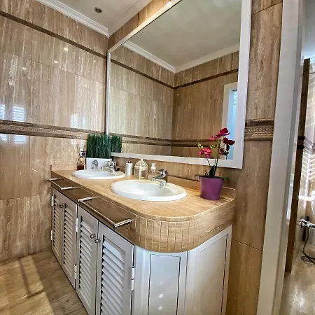 Villa Luxury 5 Star Violetta With Amazing Sea View, Jacuzzi&heated Pool *