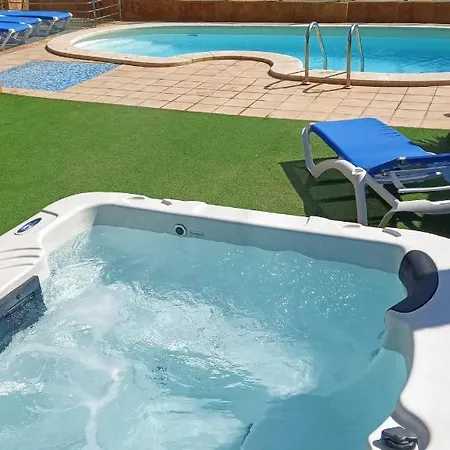 Villa Luxury 5 Star Violetta With Amazing Sea View, Jacuzzi&heated Pool San Agustín