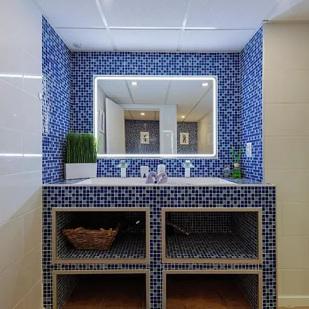 Luxury 5 Star Violetta With Amazing Sea View, Jacuzzi And Heated Pool *