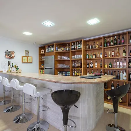 Villa Luxury 5 Star Violetta With Amazing Sea View, Jacuzzi And Heated Pool *